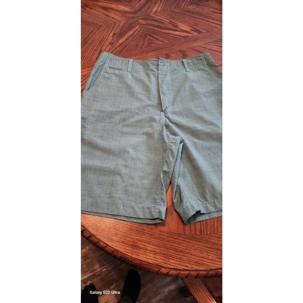 Champs Sports Men’s Green Plaid Chino Shorts Flat Front Zip Pockets Woven